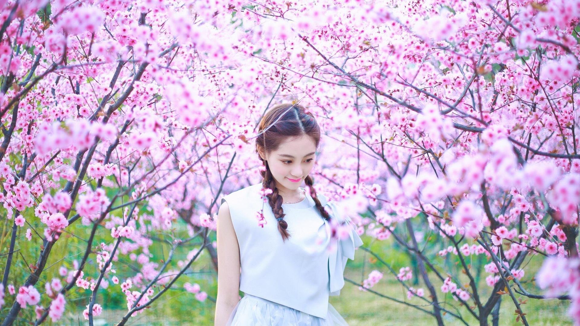 爱游戏体育官方网站-新规则正式实施球员与裁判适应期成为比赛控制的关键，规定裁判员与谁一起控制比赛